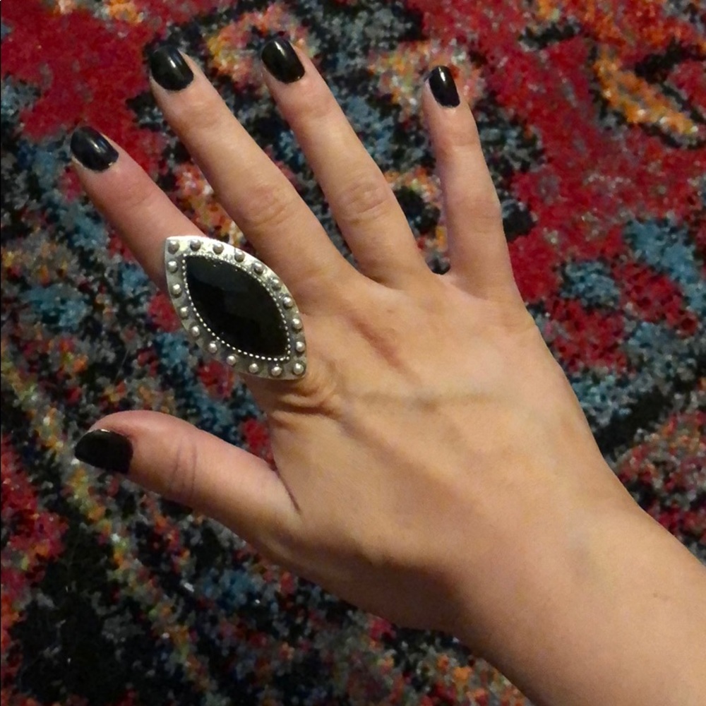 Adjustable onyx ring